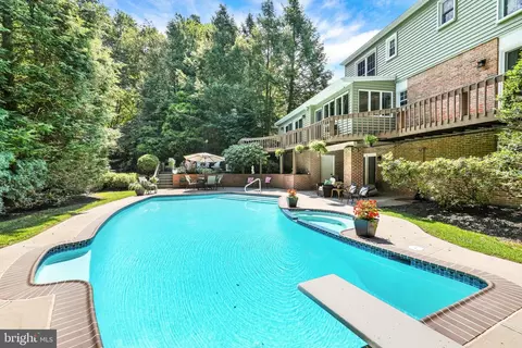Exterior - 7 Sandy Way, Reading, PA 19607 photo 7 of 14
