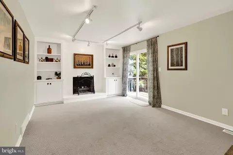 Living - 7 Sandy Way, Reading, PA 19607 photo 1 of 4