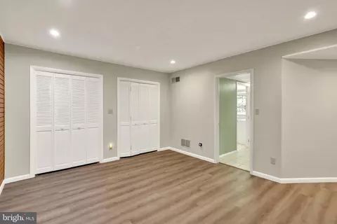 Living - 7 Sandy Way, Reading, PA 19607 photo 2 of 4