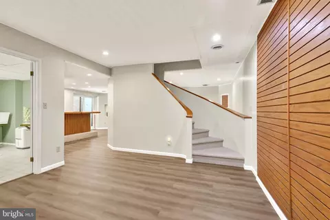 Entry Way - 7 Sandy Way, Reading, PA 19607 photo 4 of 5