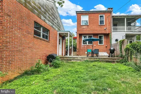 Exterior - 132 Windsor St, Reading, PA 19601 photo 3 of 3