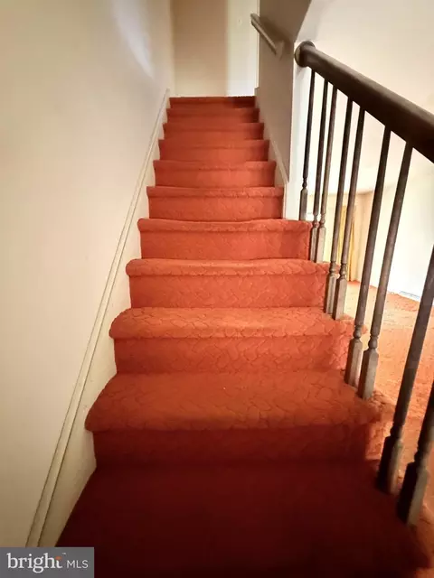Entry Way - 407 S Wyomissing Ave, Reading, PA 19607 photo 1 of 3