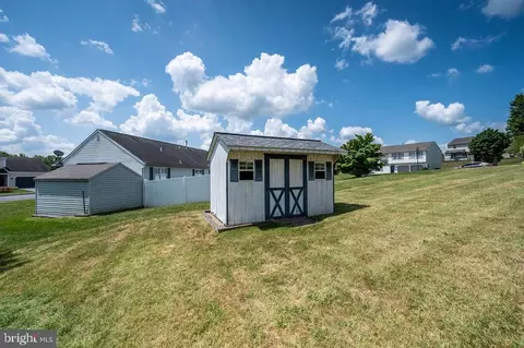 Exterior - 114 Eagles Ln, Reading, PA 19608 photo 10 of 10