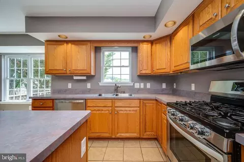 Kitchen - 114 Eagles Ln, Reading, PA 19608 photo 4 of 5