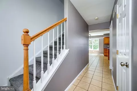 Entry Way - 114 Eagles Ln, Reading, PA 19608 photo 3 of 5