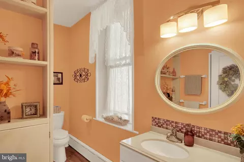 Bath - 185 Stitzer, Oley, PA 19547 photo 1 of 1