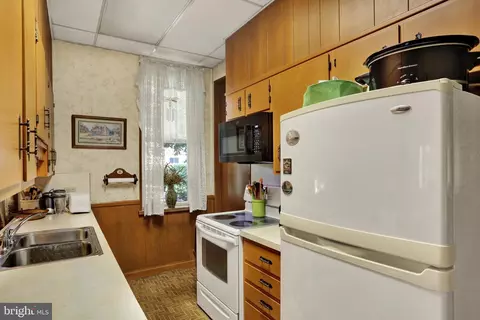 Kitchen - 185 Stitzer, Oley, PA 19547 photo 3 of 4
