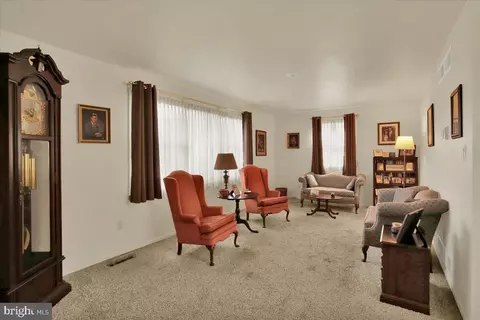 Living - 716 Tamarack Trl, Reading, PA 19607 photo 1 of 4