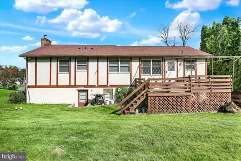 Exterior - 716 Tamarack Trl, Reading, PA 19607 photo 3 of 6