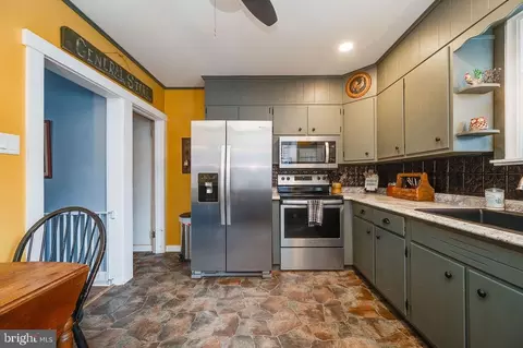 Kitchen - 1532 Fayette Ave, Reading, PA 19607 photo 4 of 4