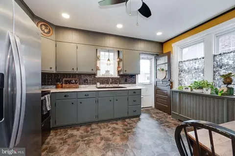 Kitchen - 1532 Fayette Ave, Reading, PA 19607 photo 1 of 4