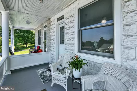 Exterior - 929 John St, Reading, PA 19607 photo 3 of 4