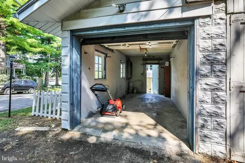 Exterior - 929 John St, Reading, PA 19607 photo 2 of 4