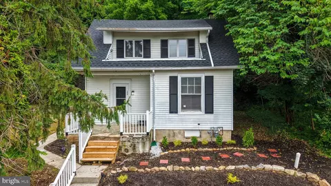 1050 Friedensburg Rd, Reading, PA 19606