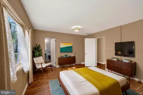 Bedroom - 1835 Alsace Rd, Reading, PA 19604 photo 2 of 10