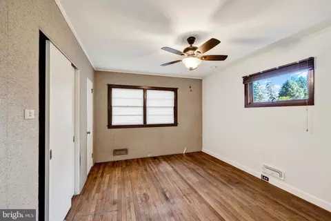 Bedroom - 1835 Alsace Rd, Reading, PA 19604 photo 3 of 10