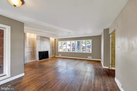 Living - 1835 Alsace Rd, Reading, PA 19604 photo 1 of 5