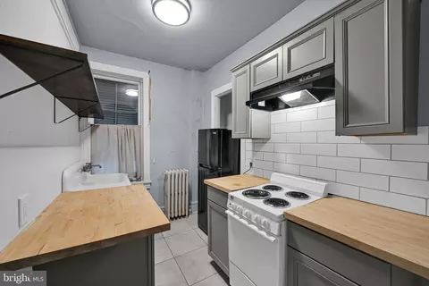 Kitchen - 643 N 3rd St, Reading, PA 19601 photo 3 of 3