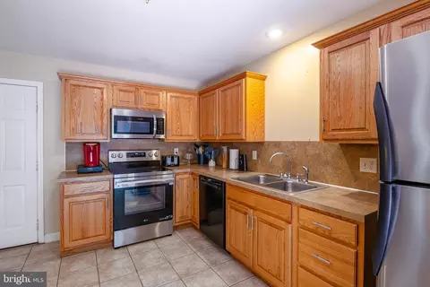Kitchen - 738 Maria Ave, Sinking Spring, PA 19608 photo 2 of 2