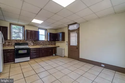 Entry Way - 1257 Eckert Ave, Reading, PA 19602 photo 1 of 1