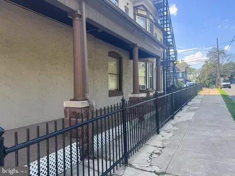 Exterior - 1257 Eckert Ave, Reading, PA 19602 photo 5 of 8
