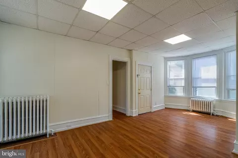 Living - 1257 Eckert Ave, Reading, PA 19602 photo 3 of 7