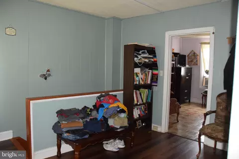 Entry Way - 1124 Spruce St, Reading, PA 19602 photo 4 of 4