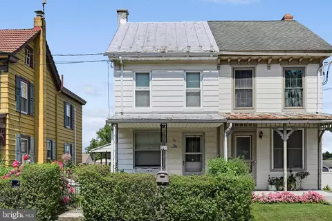 16 Grove Rd, Blandon, PA 19510