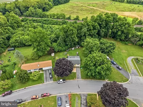 View/Area - 143 Aspen Ave, Sinking Spring, PA 19608 photo 3 of 6