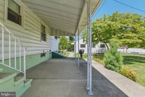 Exterior - 1136 Broadway Blvd, Reading, PA 19607 photo 5 of 6
