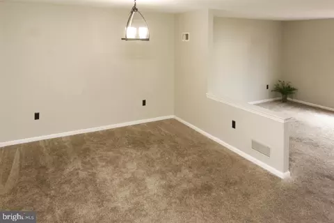Living - 2906 Marvin Dr, Reading, PA 19608 photo 8 of 8
