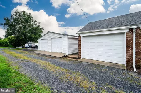 Exterior - 1341 Lacrosse Ave, Reading, PA 19607 photo 7 of 7