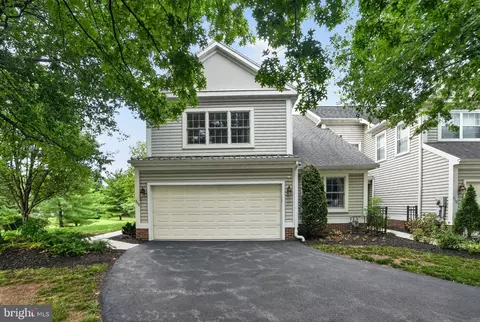 309 Oak Hill Ln, Wyomissing, PA 19610