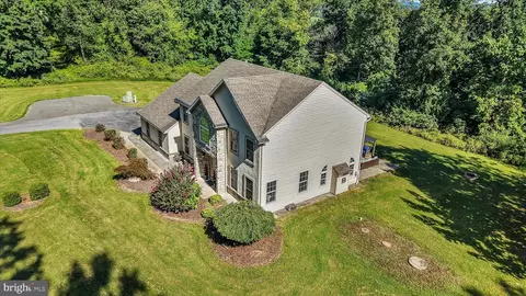 69 Santa Maria Dr, Reading, PA 19606