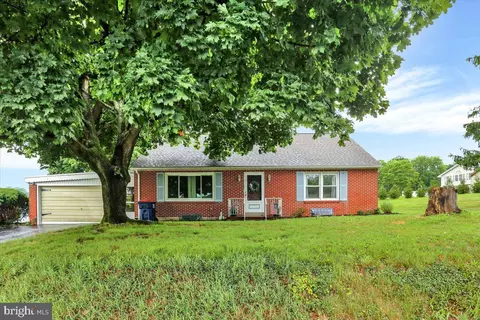 5877 Berne Rd, Mohrsville, PA 19541