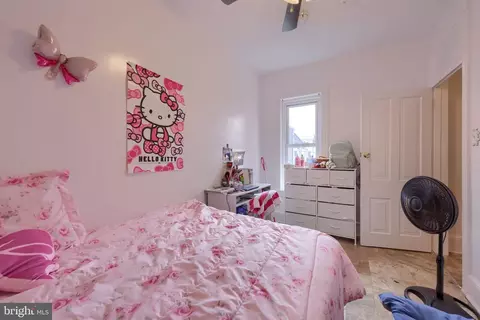 Bedroom - 320 Pear St, Reading, PA 19601 photo 2 of 6