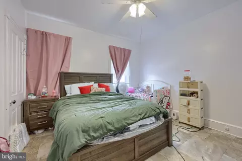 Bedroom - 320 Pear St, Reading, PA 19601 photo 4 of 6