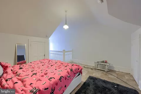 Bedroom - 320 Pear St, Reading, PA 19601 photo 6 of 6