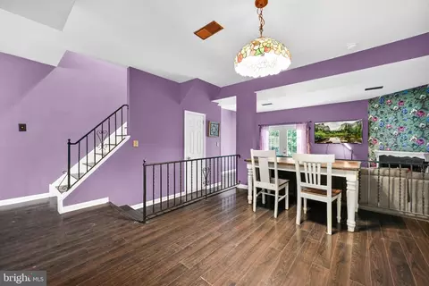 Entry Way - 1287 Fox Run, Reading, PA 19606 photo 3 of 6