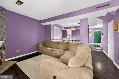 Living - 1287 Fox Run, Reading, PA 19606 photo 1 of 1