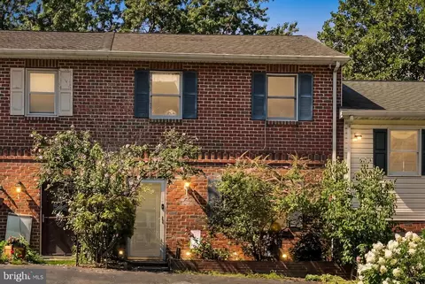 Exterior - 1287 Fox Run, Reading, PA 19606 photo 2 of 6