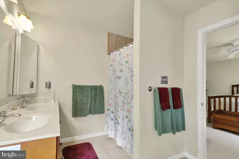 Bath - 2506 Simon Dr, Sinking Spring, PA 19608 photo 3 of 3