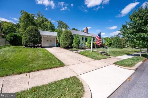 Exterior - 505 Sherwood St, Reading, PA 19607 photo 14 of 15