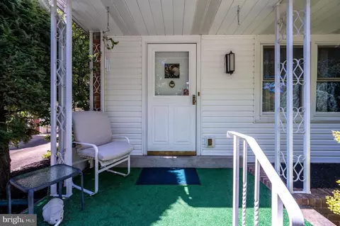 Exterior - 505 Sherwood St, Reading, PA 19607 photo 12 of 15