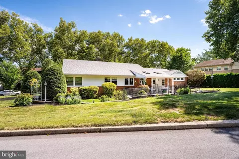 Exterior - 505 Sherwood St, Reading, PA 19607 photo 9 of 15