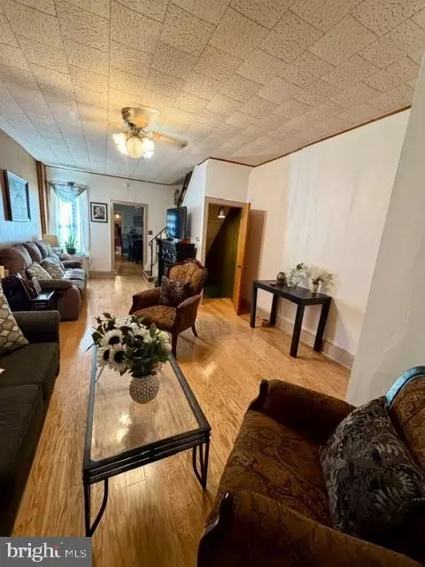 240 S 13th St, Reading, PA 19602