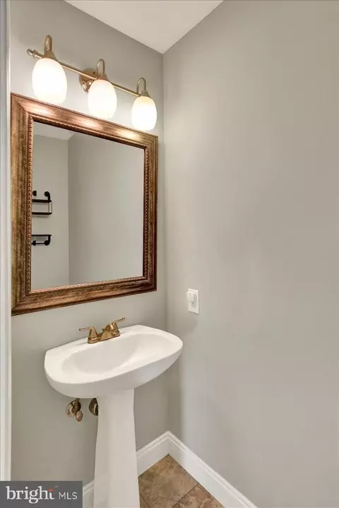 Bath - 222 Bainbridge Cir, Reading, PA 19608 photo 1 of 5