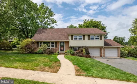 509 Berks Pl, Reading, PA 19609