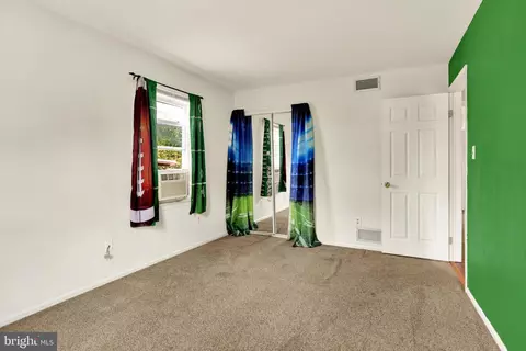 Bedroom - 809 Evergreen Dr, Reading, PA 19610 photo 4 of 4