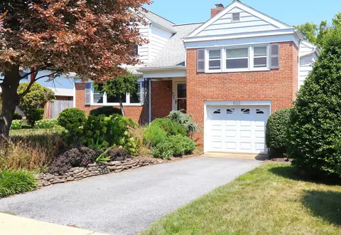 803 Jerome Pl, Reading, PA 19609